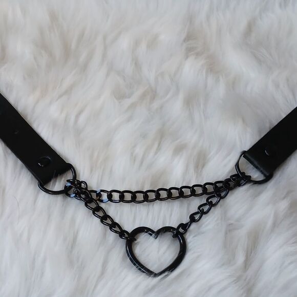 BLACK Chain Choker Collar, Punk Love Heart Shaped Choker Necklace, Gothic Ch… - Picture 2 of 12